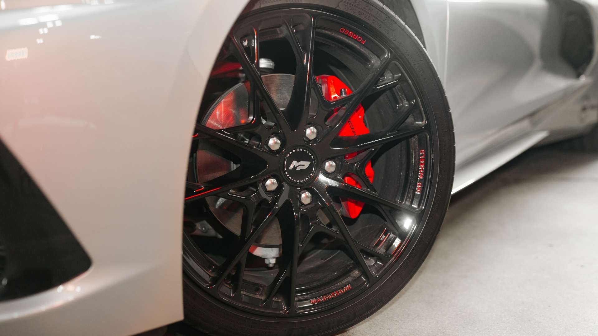 Why Magnesium Rims Reduce Unsprung Mass (and Why That Changes Everything) - MP Wheels